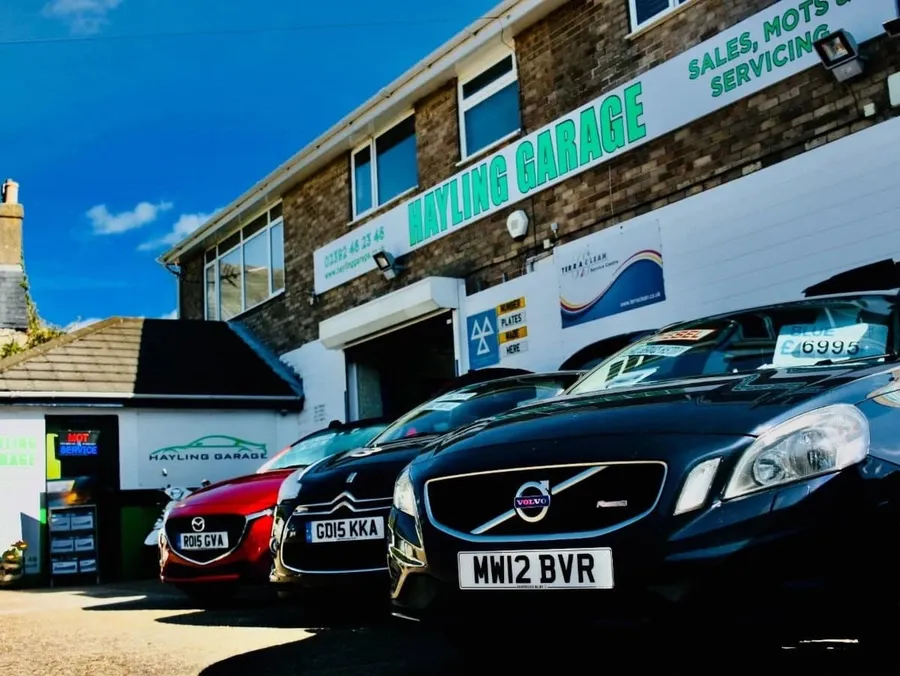 Hayling Garage: Vehicle Maintenance and Classic American Cars
