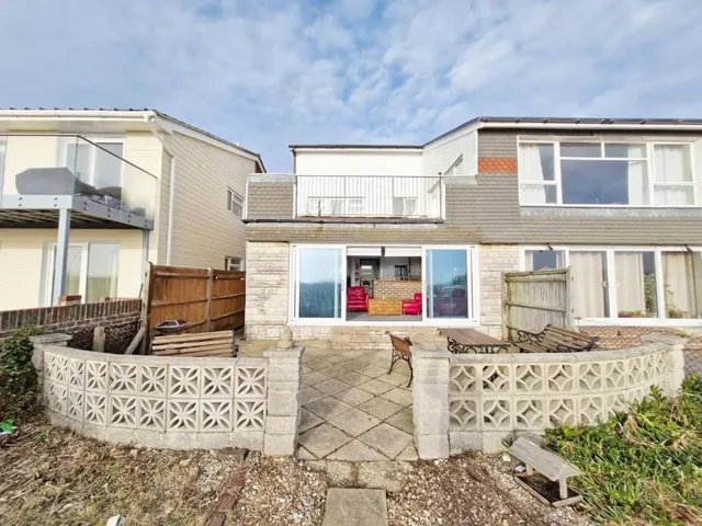Sea Scenes: Beachfront Apartment